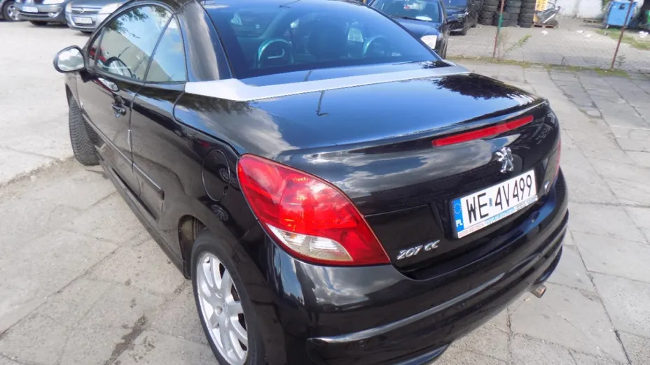 PEUGEOT 207 -