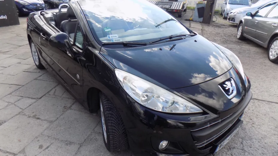 PEUGEOT 207 -