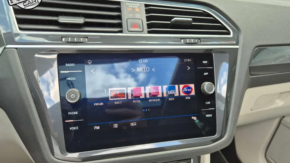 VOLKSWAGEN Tiguan -