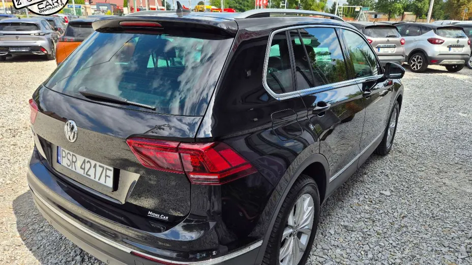 VOLKSWAGEN Tiguan -