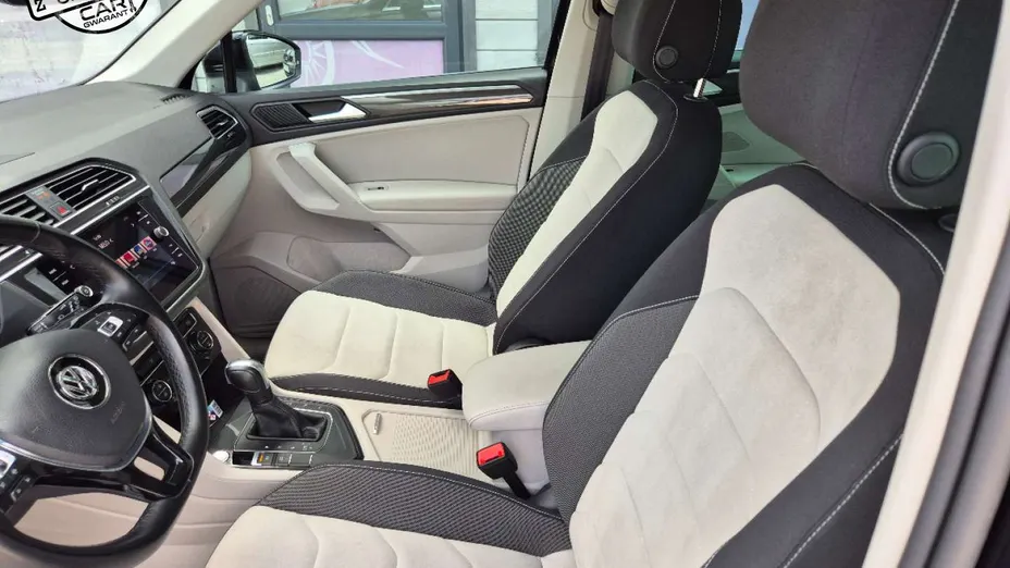 VOLKSWAGEN Tiguan -