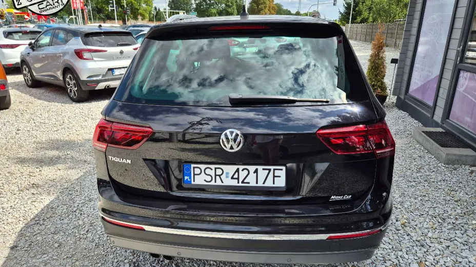 VOLKSWAGEN Tiguan -