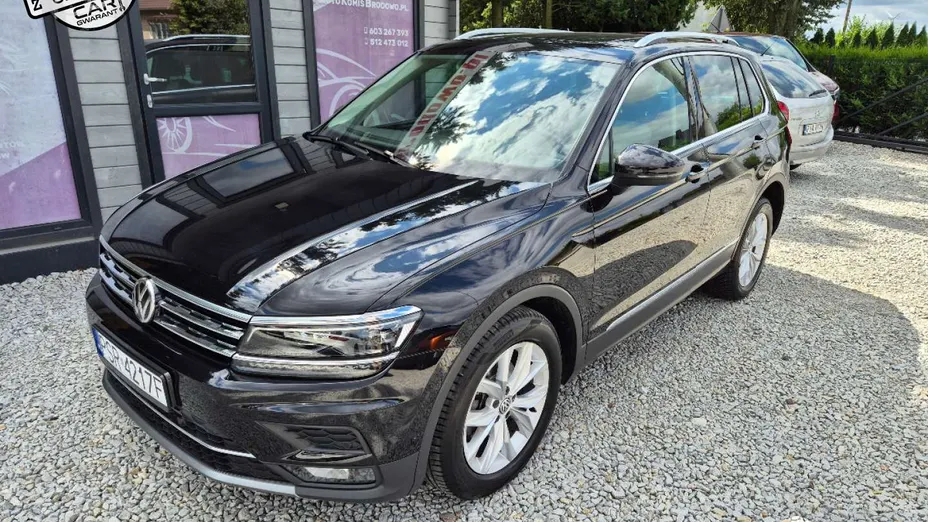 VOLKSWAGEN Tiguan -