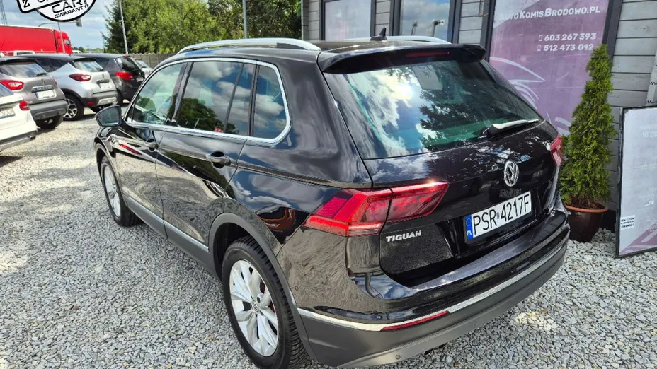 VOLKSWAGEN Tiguan -