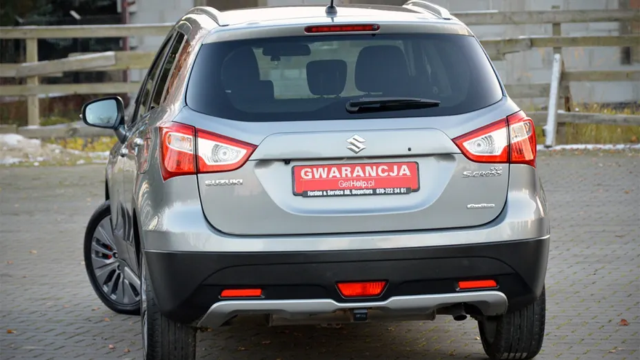 SUZUKI SX4 -