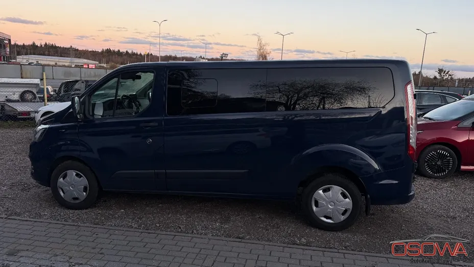 FORD Tourneo Custom -