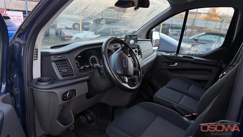 FORD Tourneo Custom -