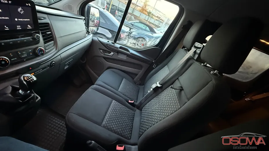 FORD Tourneo Custom -