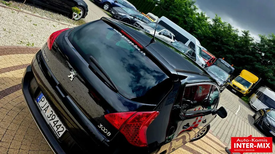 PEUGEOT 3008 -