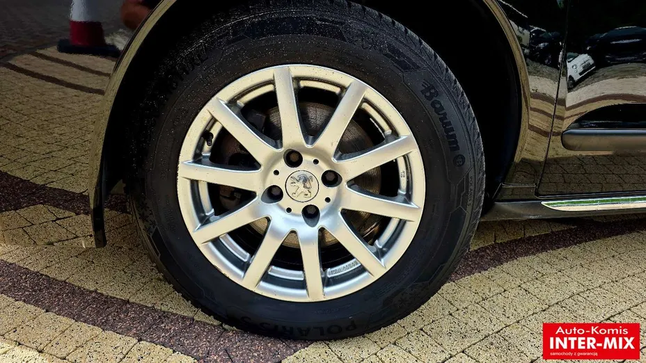 PEUGEOT 3008 -