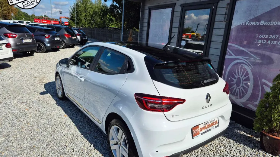 RENAULT Clio -