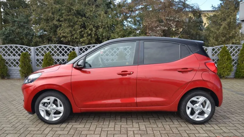 HYUNDAI i10 -