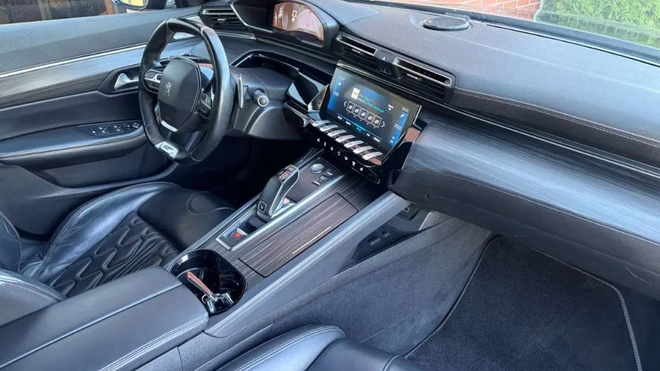 PEUGEOT 508 -