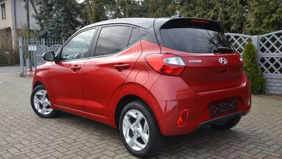 HYUNDAI i10 -