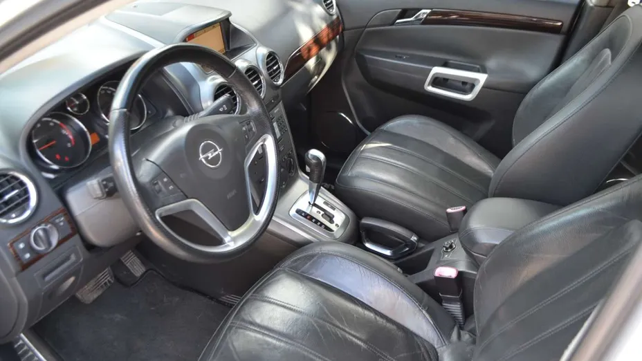 OPEL Antara -