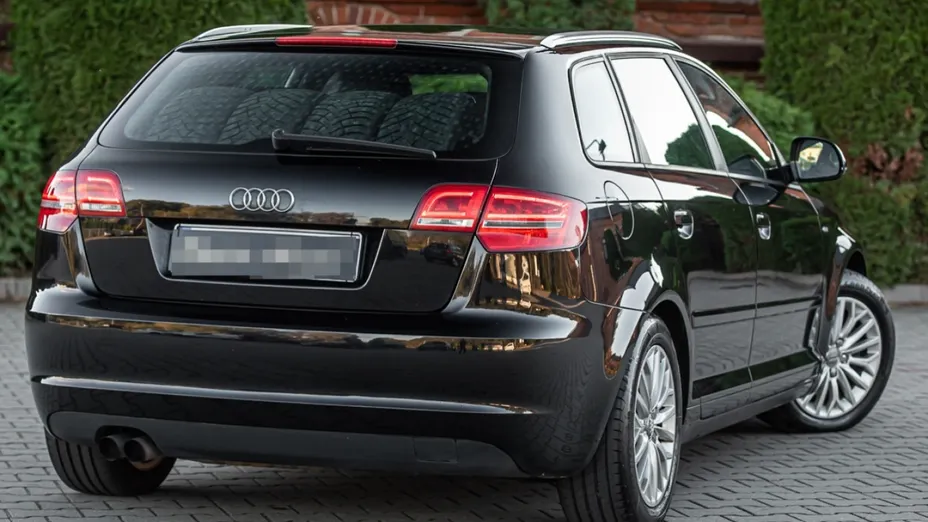 AUDI A3 -