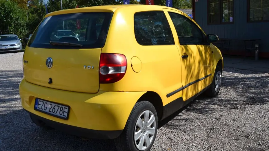 VOLKSWAGEN Fox -
