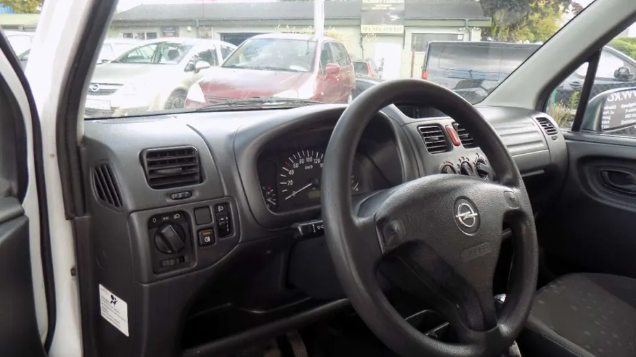 OPEL Agila -