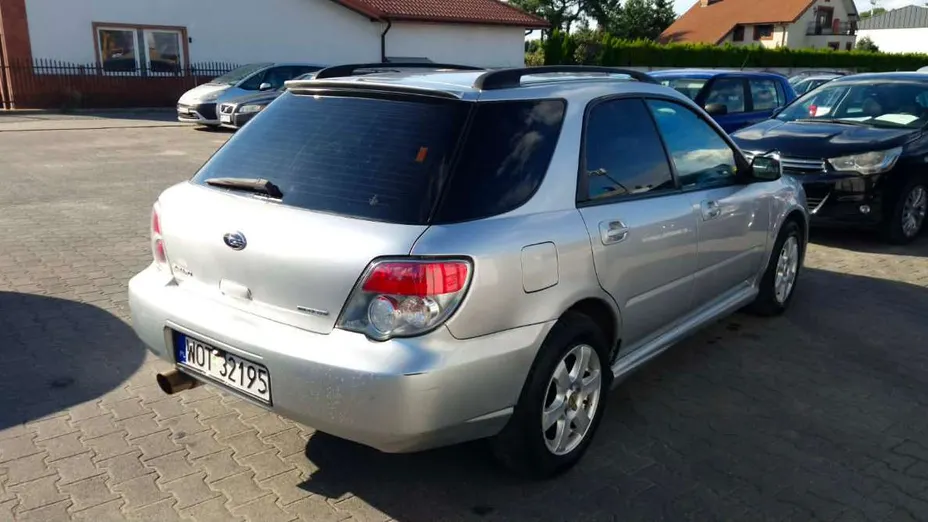 SUBARU Impreza -