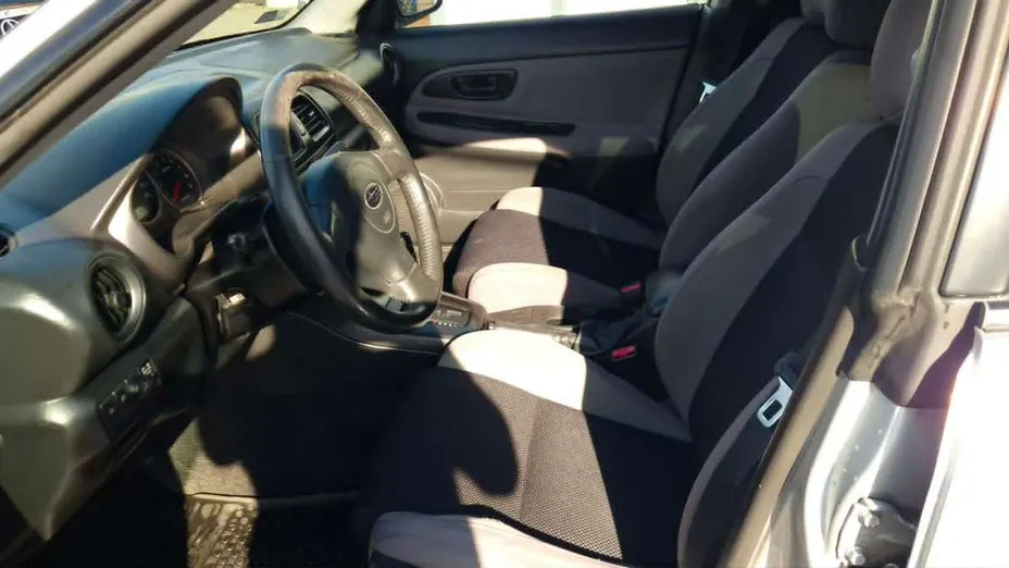 SUBARU Impreza -