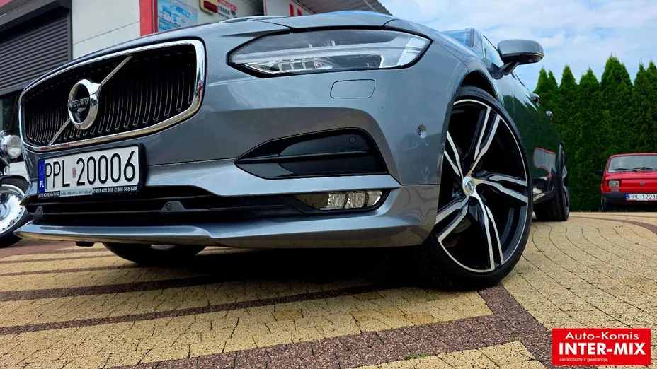 VOLVO V90 -