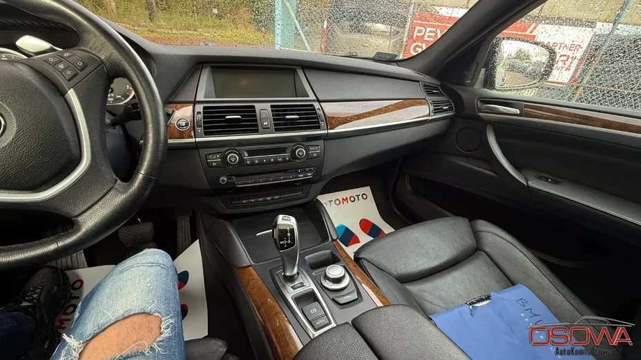 BMW X6 -