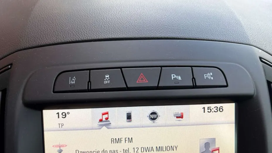 OPEL Insignia -