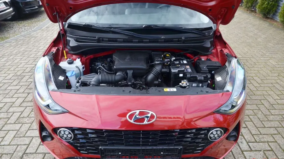 HYUNDAI i10 -