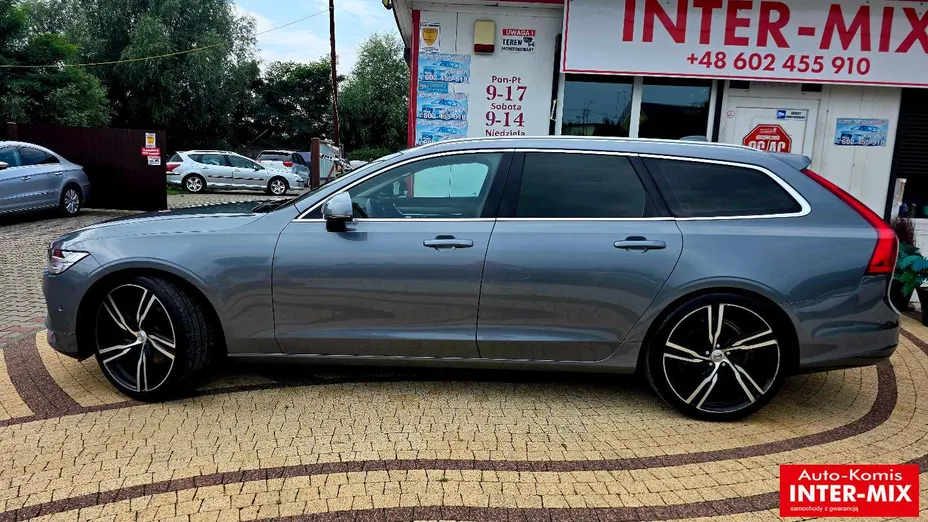 VOLVO V90 -