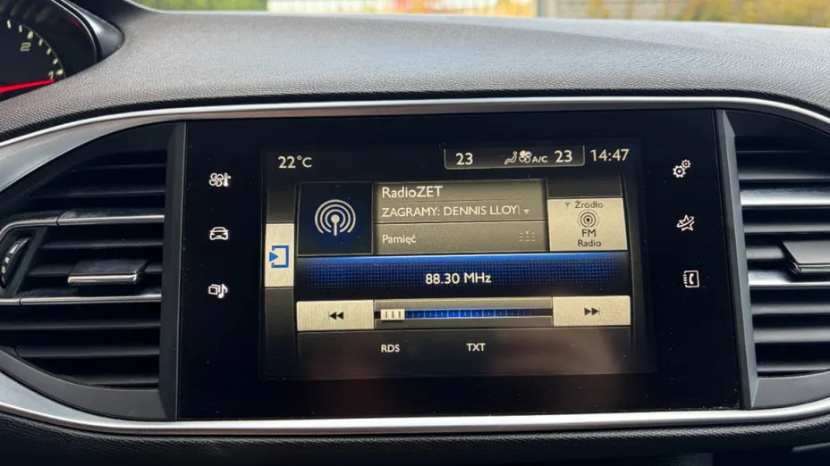 PEUGEOT 308 -