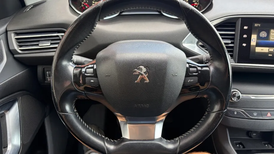 PEUGEOT 308 -