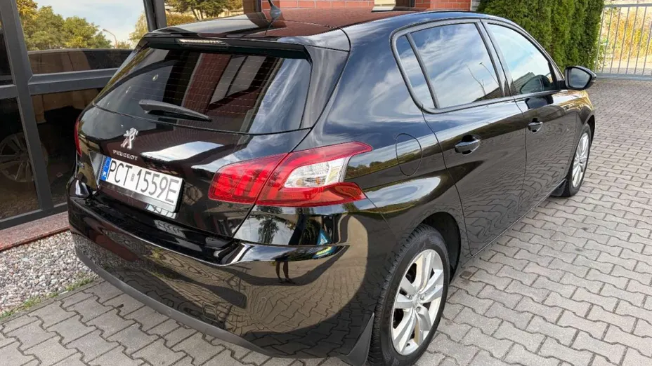 PEUGEOT 308 -