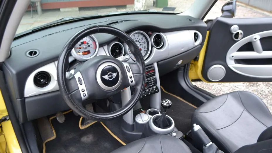 MINI Cooper -