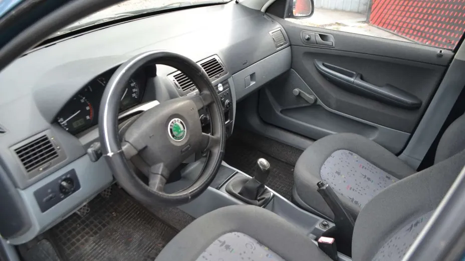 SKODA Fabia -