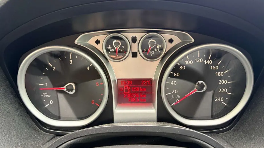 FORD Kuga -