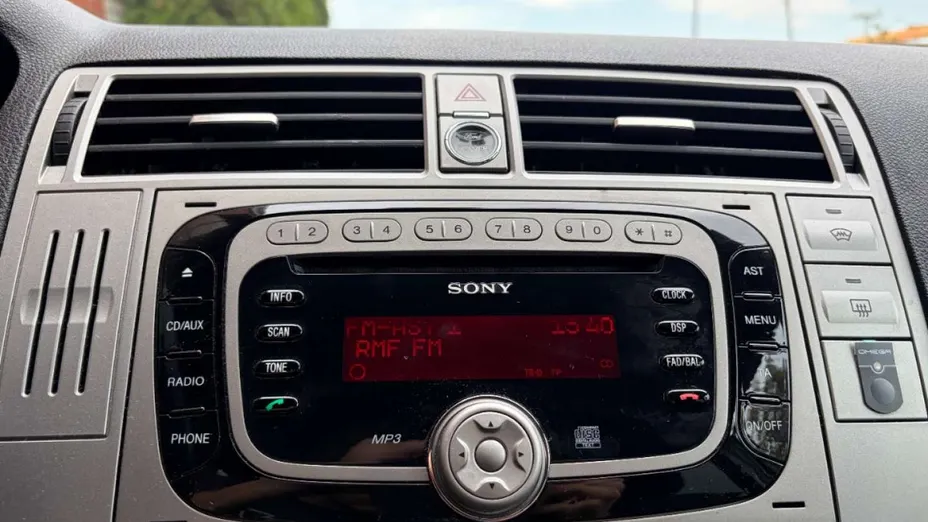 FORD Kuga -