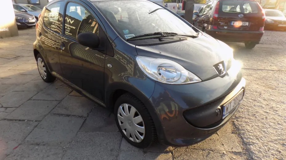 PEUGEOT 107 -