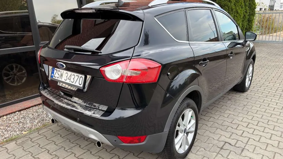 FORD Kuga -