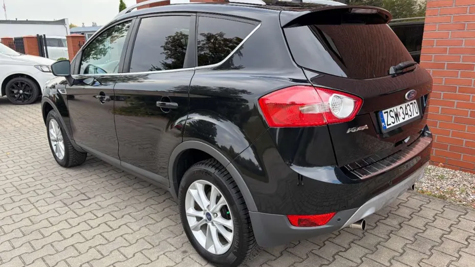 FORD Kuga -