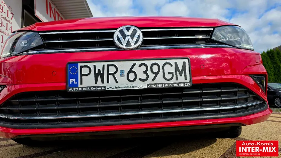 VOLKSWAGEN Golf Sportsvan -