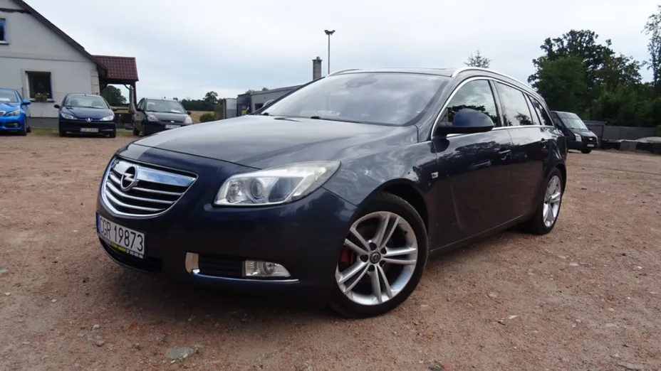 OPEL Insignia -