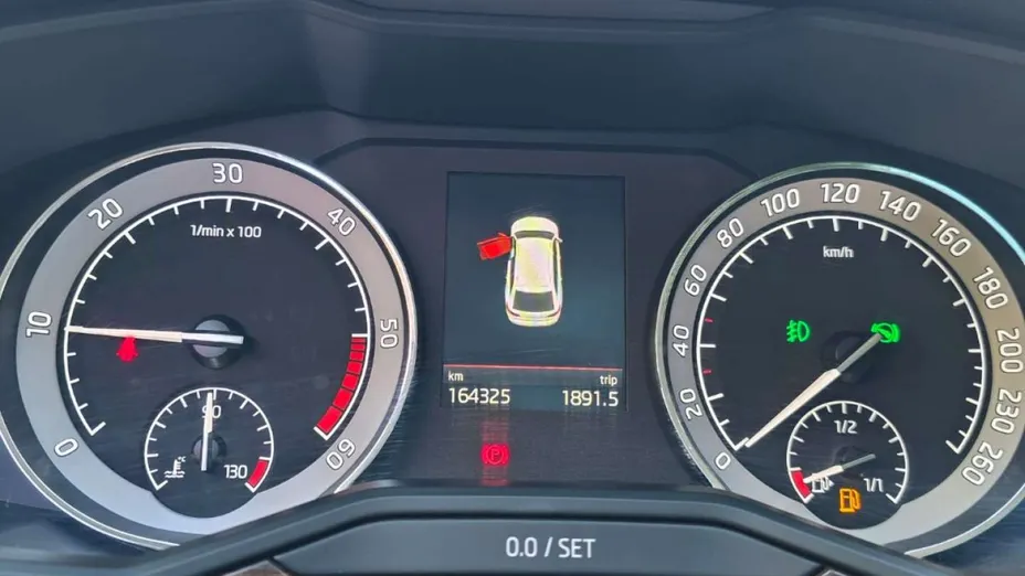 SKODA Superb -