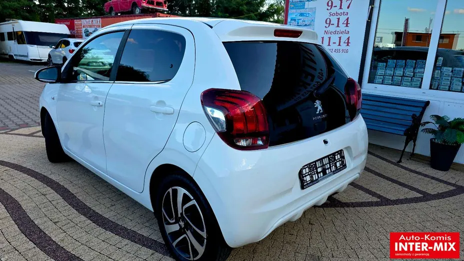 PEUGEOT 108 -