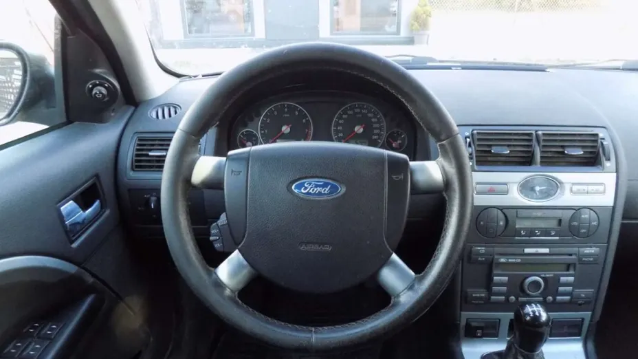 FORD Mondeo -