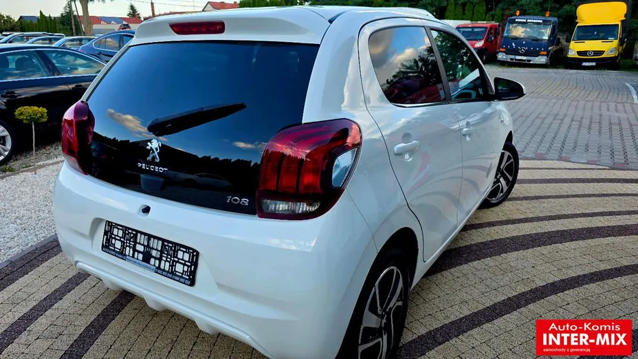 PEUGEOT 108 -