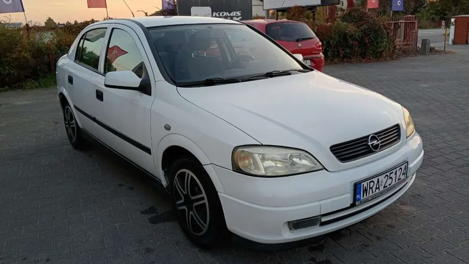 OPEL Astra -