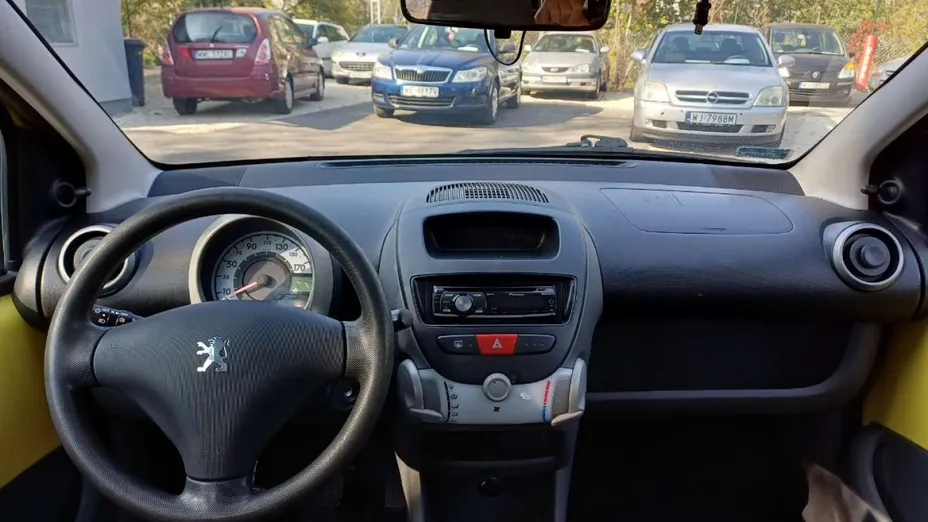 PEUGEOT 107 -