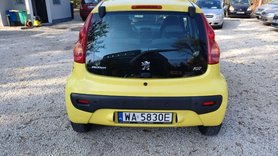 PEUGEOT 107 -