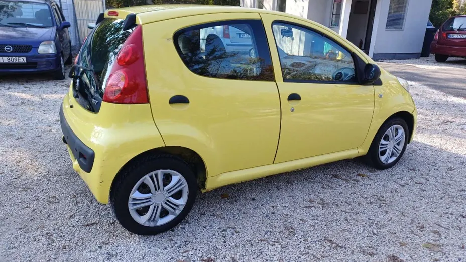 PEUGEOT 107 -