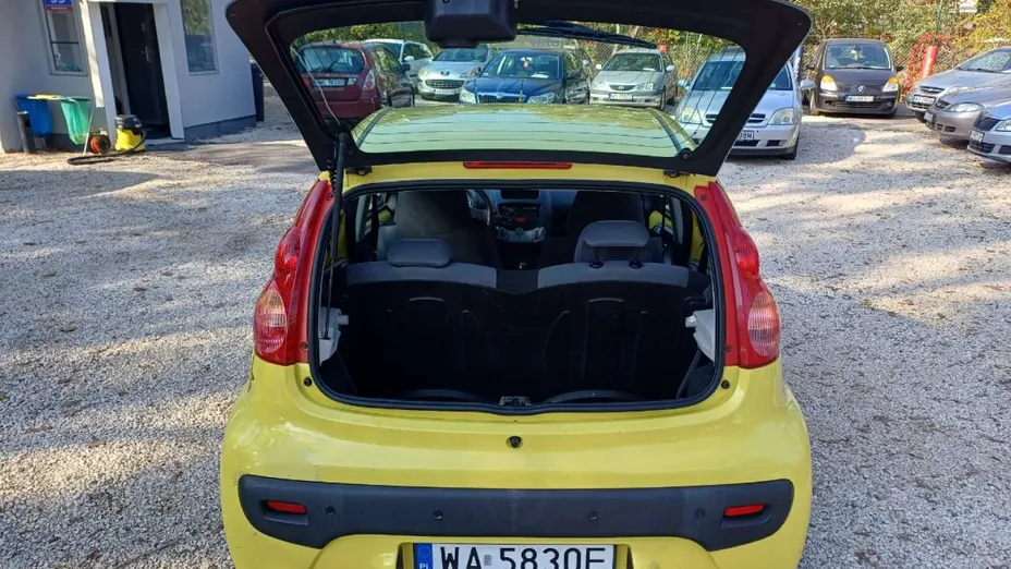 PEUGEOT 107 -